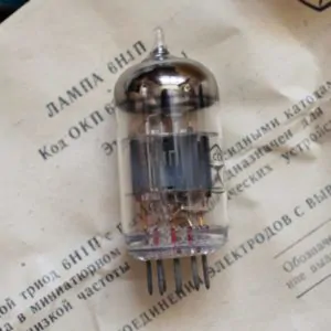 Russian tube 6N1P - equivalent to tubes: 6DJ8, ECC88, 6922. NOS