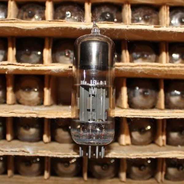 Russian tube 6N6P double triode equivalent to the ECC99, E182CC 