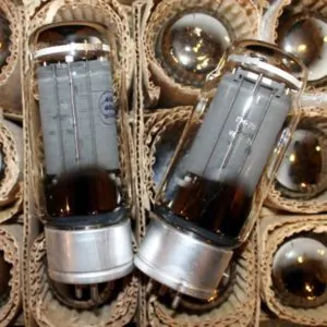 Russian GM-70 audiophile tube, output triode. Anode - copper Near equivalent to the 845. Excellent sound quality, high power!