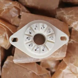 Tube socket PL24SH-2K MAGNOVAL ceramic . For tubes like: 6KG6, SK509, EL509, 6P36S, 6P41S, 6P42S, 6P42S, 6P45S, 3C22S, GP5 and similar.