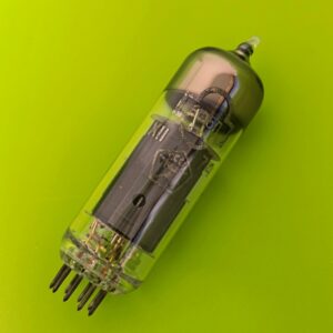 6F5P tube russian triode-pentode, near equivalent: ECL85, ECL805, 6GV8. NOS
