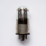 6N8S Tube triode Metal Baze, Hole Plate. Great sound. Melz, Very rare. Near equivalent: 6SN7, 1578, 6SN7GT, 6SN7GTA