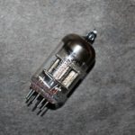 Russian 6J52P (6Zh52P) tube, high-frequency pentode. Long service life, low noise level. Near equivalent: E810F,7788, D3A. NOS