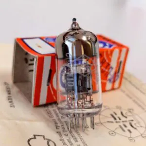 double triode tube 6N3P-DR similar to tubes: ECC42, 2C51, 5670, 6CC42, 396A. REFLECTOR. NOS