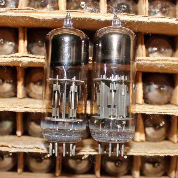 6N6P Matched pair tube 6N6P matched pair dual triode with gold grid. Tested, parameters included. Equivalent to ECC99, E182CC. NEVZ / NOS
